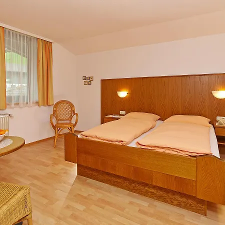 马塞尔之家酒店